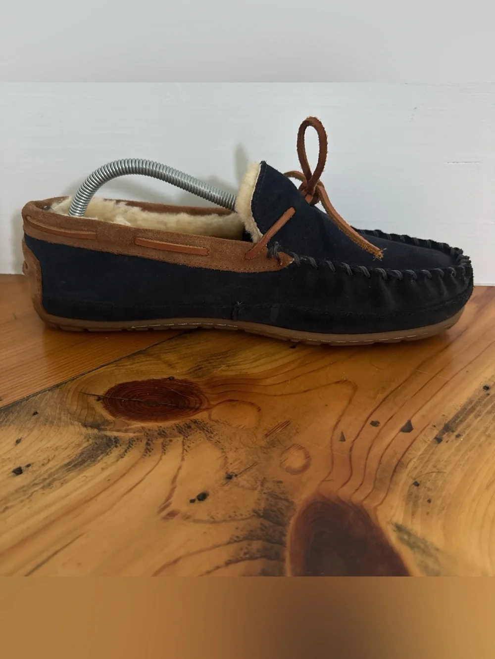 Men's 9 L.L.BEAN Wicked Good Navy Blue Premium Sheepskin Shearling Slipper